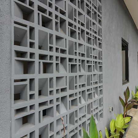 Reddoorz Near Puri Indah Mall جاكرتا المظهر الخارجي الصورة